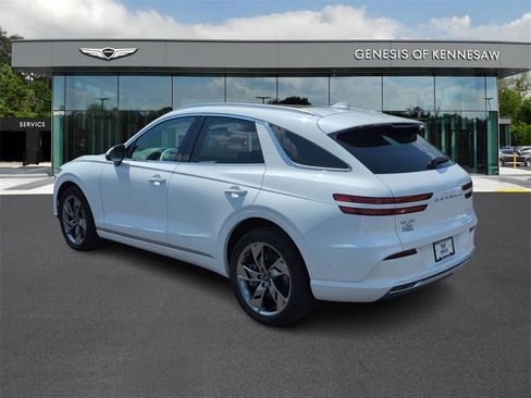 Used 2025 Genesis Electrified GV70 Advanced image 5