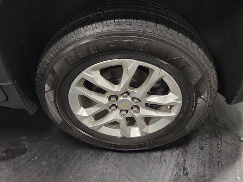 Used 2020 Chevrolet Traverse LS image 11