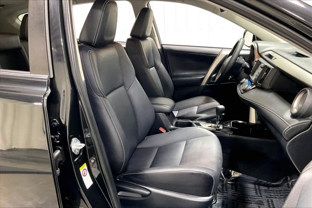 Used 2018 Toyota RAV4 Limited AWD/4WD image 7