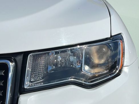 Used 2022 Jeep Grand Cherokee Limited RWD image 25