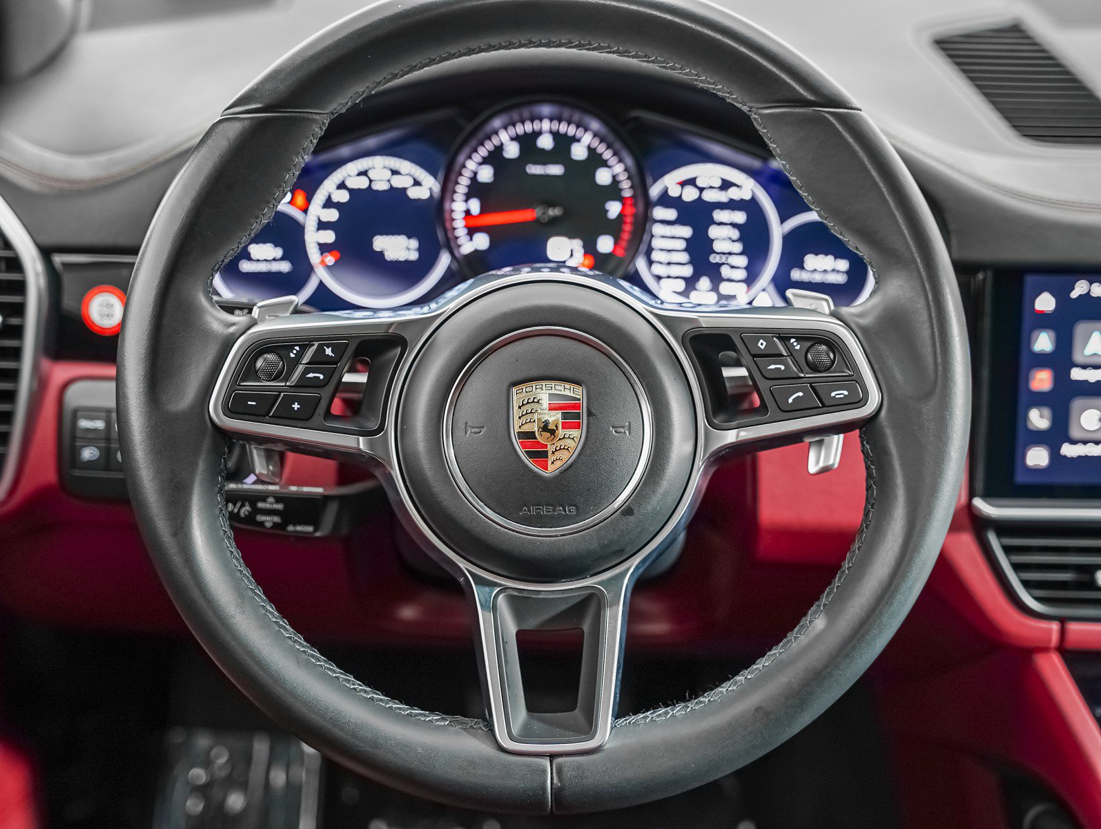 Certified 2023 Porsche Cayenne AWD/4WD image 17