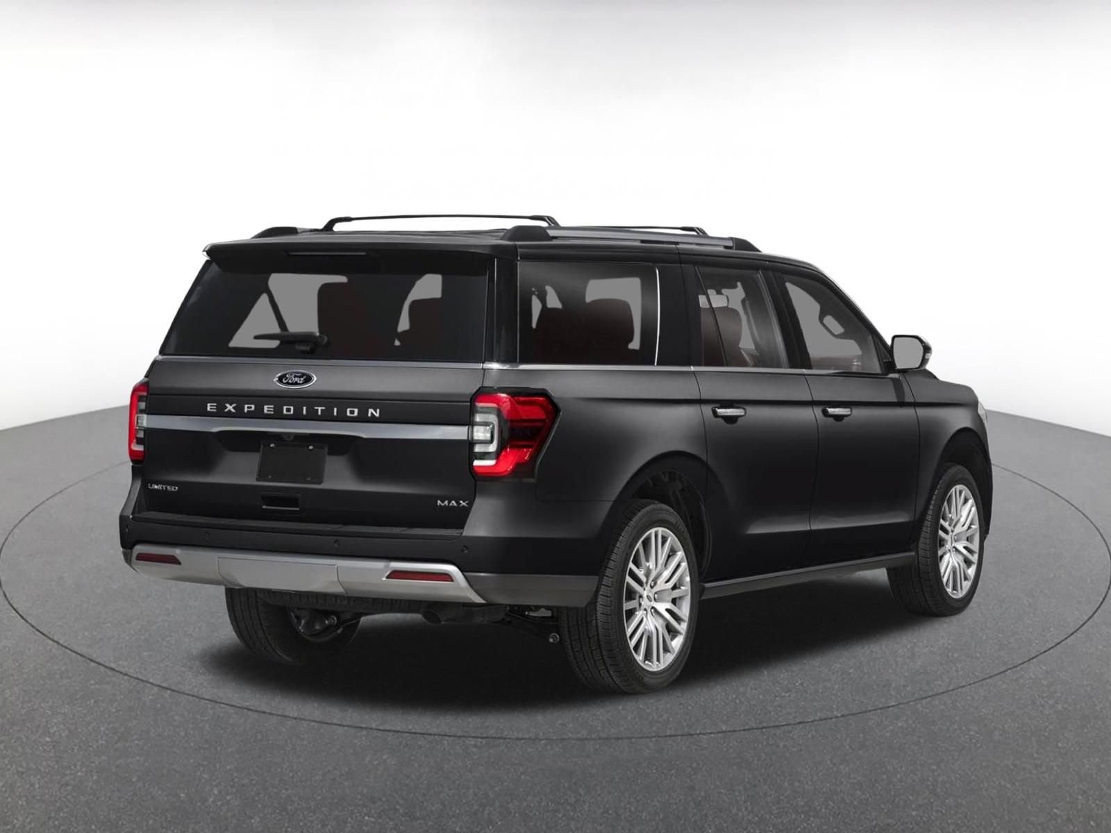 Used 2024 Ford Expedition Max Limited RWD image 2