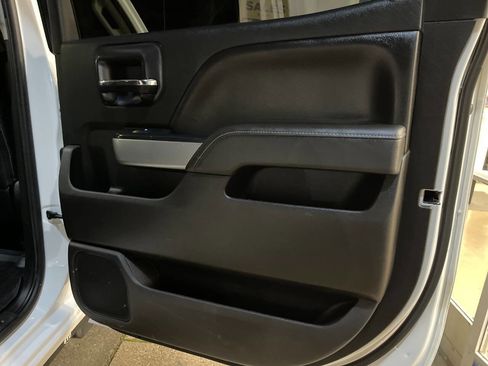 Used 2017 Chevrolet Silverado 2500 LT w/ Z71 Package, Off-Road image 28