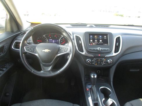 Used 2019 Chevrolet Equinox LT image 9