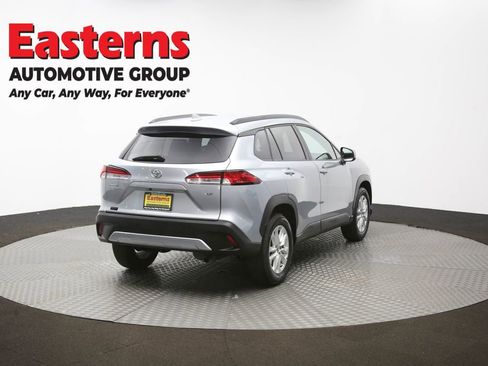 Used 2024 Toyota Corolla Cross LE FWD image 39