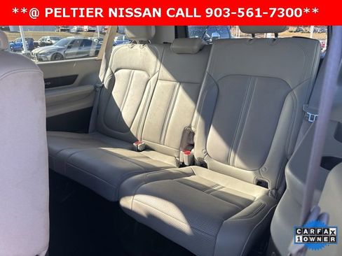 Used 2024 Jeep Wagoneer L Series II image 23