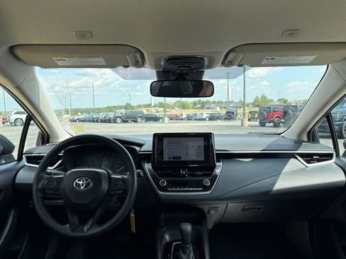 Used 2023 Toyota Corolla LE image 13