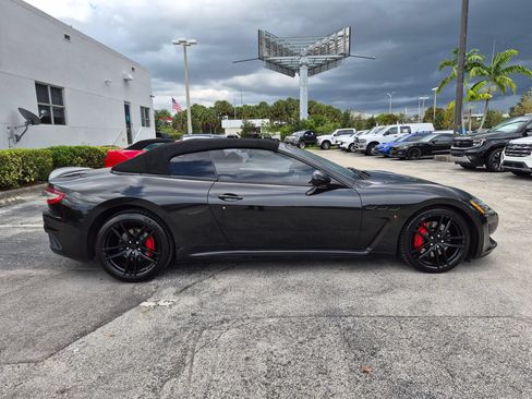 Used 2013 Maserati GranTurismo Sport RWD image 4