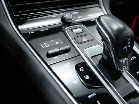 Used 2022 Porsche Panamera 4S AWD/4WD image 22