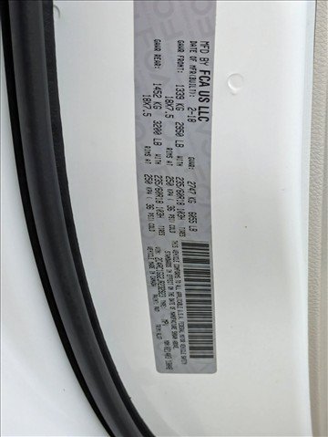 Used 2018 Chrysler Pacifica Limited FWD image 27