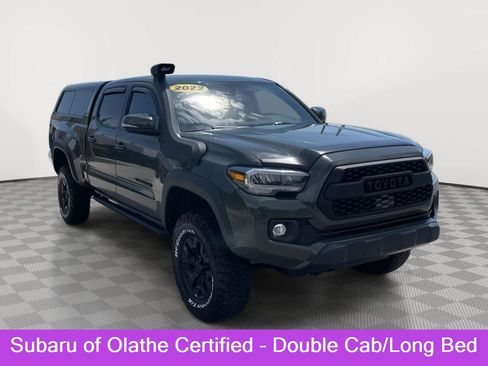 Used 2022 Toyota Tacoma TRD Off-Road AWD/4WD image 1