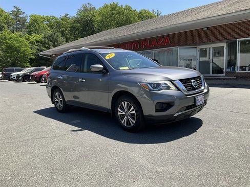 Used 2017 Nissan Pathfinder S AWD/4WD image 3