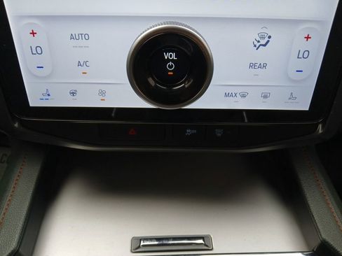 Used 2022 Ford Expedition Timberline image 4