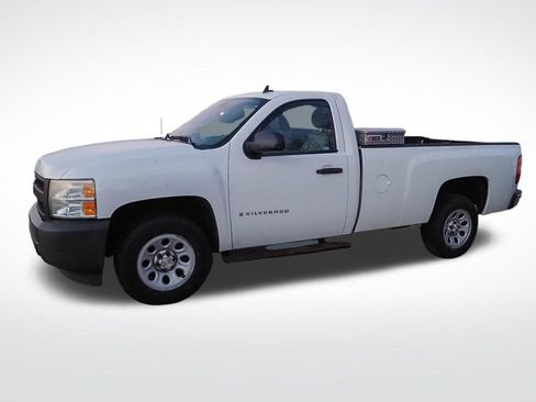 Used 2009 Chevrolet Silverado 1500 W/T image 2