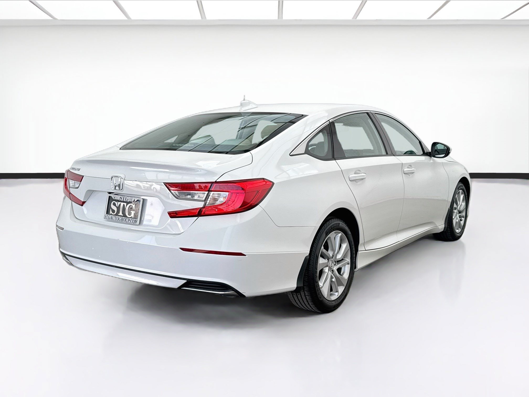 Used 2019 Honda Accord LX image 4