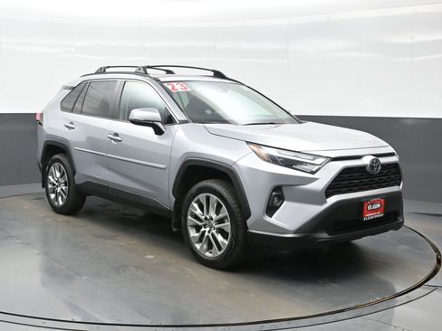 Used 2023 Toyota RAV4 XLE Premium AWD/4WD image 8