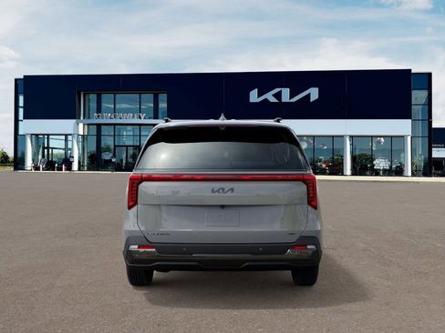 New 2025 Kia Carnival SX Prestige image 5