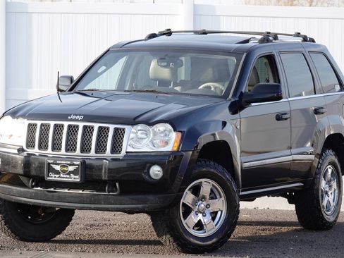 Used 2007 Jeep Grand Cherokee Overland AWD/4WD image 3