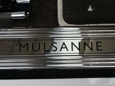 Used 2016 Bentley Mulsanne Speed image 13