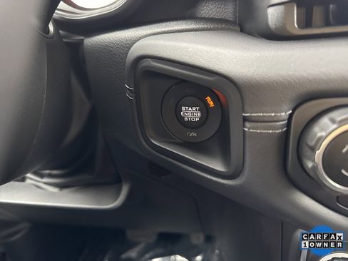 Used 2025 Jeep Gladiator Rubicon w/ Convenience Group image 24
