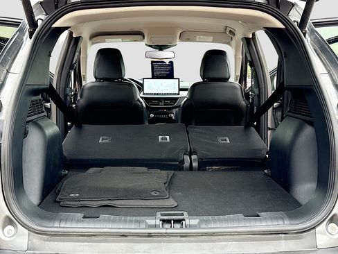 Used 2024 Ford Escape Platinum AWD/4WD image 7