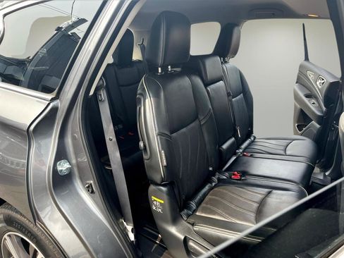 Used 2019 INFINITI QX60 Luxe w/ Essential Package AWD/4WD image 18