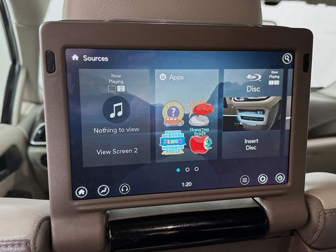 Used 2019 Chrysler Pacifica Touring-L Plus image 24