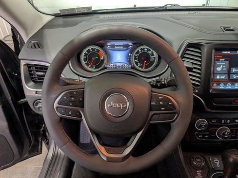 Used 2022 Jeep Cherokee Latitude Lux AWD/4WD image 16