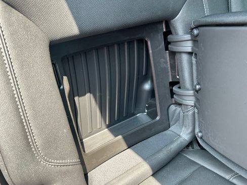 Used 2024 Chevrolet Silverado 1500 LTZ AWD/4WD image 24