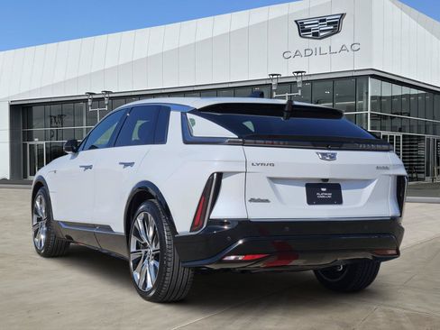 Certified 2026 Cadillac Lyriq Signature Luxury w/ Nappa Leather Package AWD/4WD image 4