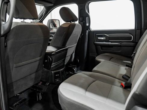 Used 2024 RAM 2500 Big Horn image 31