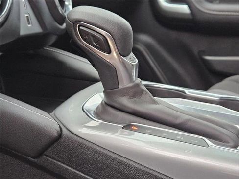 Used 2025 Chevrolet Blazer LT image 11