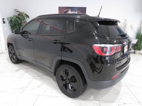 Used 2019 Jeep Compass Latitude AWD/4WD image 5