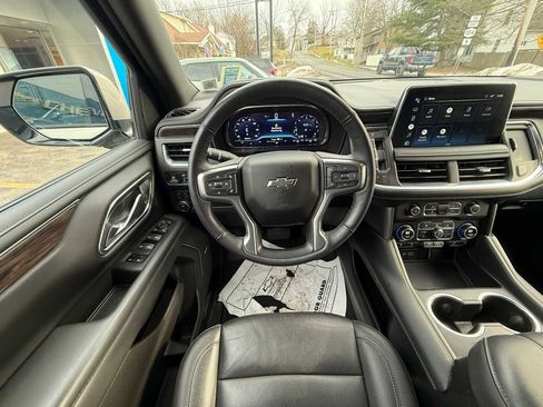 Used 2022 Chevrolet Tahoe Z71 w/ Luxury Package image 48