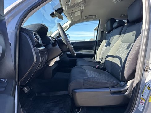 Used 2018 Toyota Tundra SR5 image 10