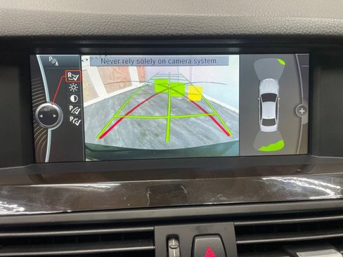 Used 2011 BMW 528i Sedan image 23