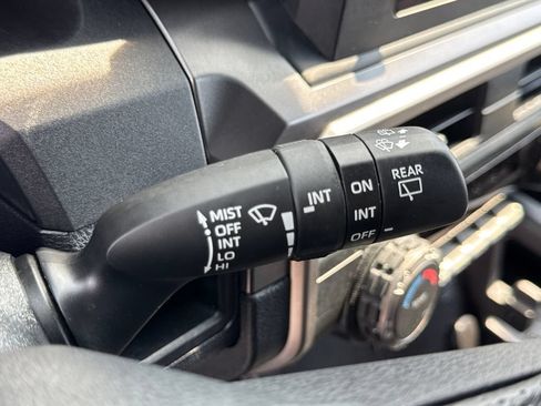 Used 2026 Toyota 4Runner SR5 AWD/4WD image 35