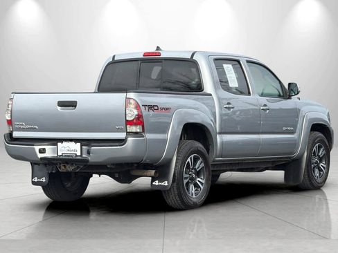 Used 2015 Toyota Tacoma 4x4 Double Cab w/ TRD Sport Package image 2