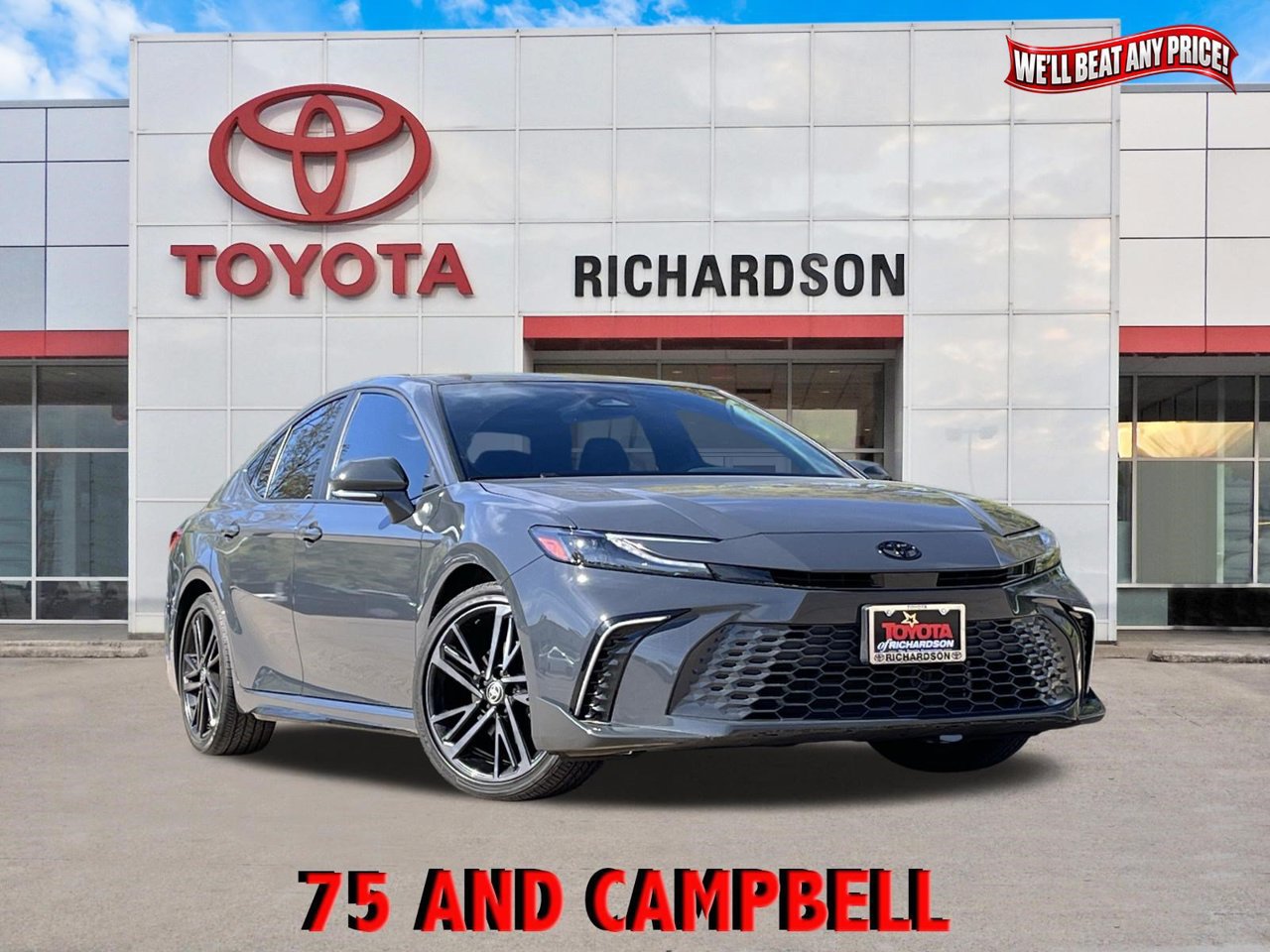 Used 2025 Toyota Camry XSE FWD image 1