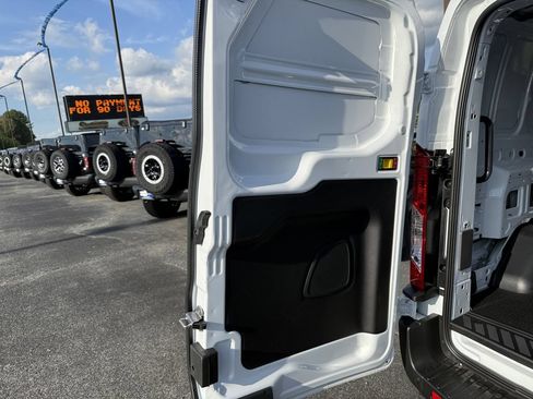 New 2025 Ford Transit 350 148 Low Roof AWD image 20