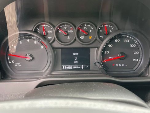 Used 2025 Chevrolet Silverado 2500 Custom w/ Custom Value Package image 26