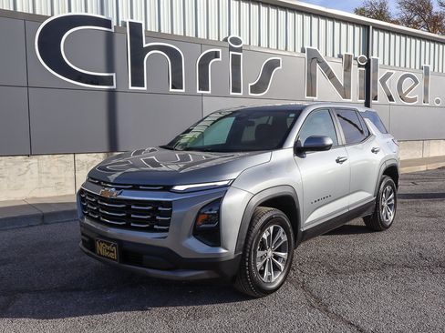 Used 2025 Chevrolet Equinox LT image 1