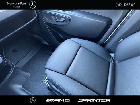 New 2025 Mercedes-Benz Sprinter 2500 image 25