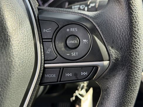 Used 2023 Toyota Camry LE image 21