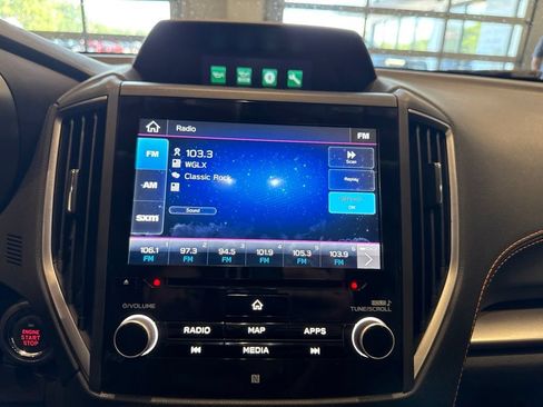 Used 2020 Subaru Crosstrek 2.0i Limited w/ Moonroof Package w/Navigation AWD/4WD image 25