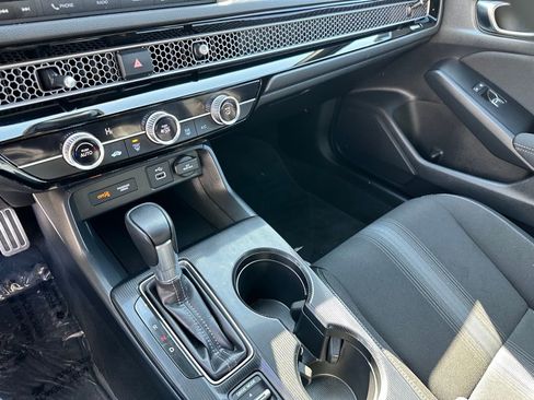 Used 2022 Honda Civic Sport image 15