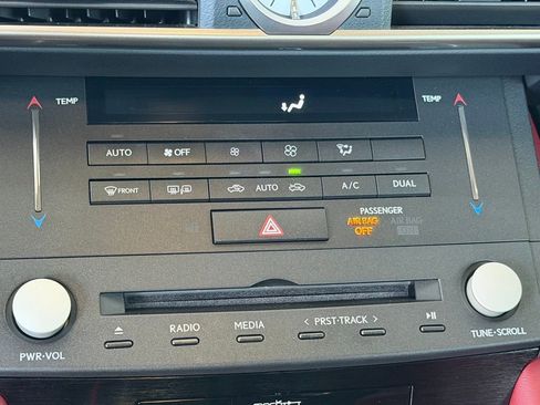 Used 2016 Lexus RC 350 image 21