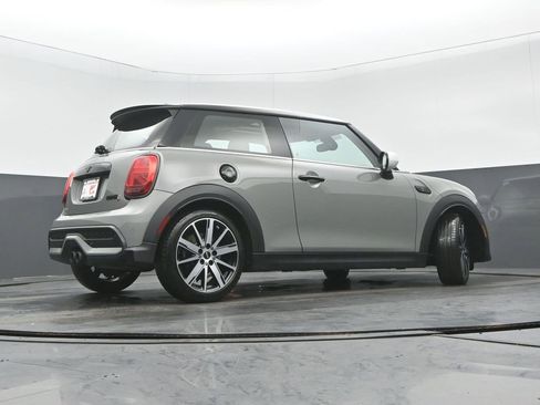 Used 2023 MINI Cooper S w/ Signature Upholstery Package image 29