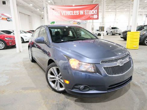 Used 2013 Chevrolet Cruze LTZ image 2