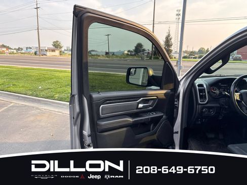 Used 2022 RAM 1500 Big Horn AWD/4WD image 12